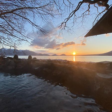 Отель Marukoma Onsen Ryokan Титосе Экстерьер фото