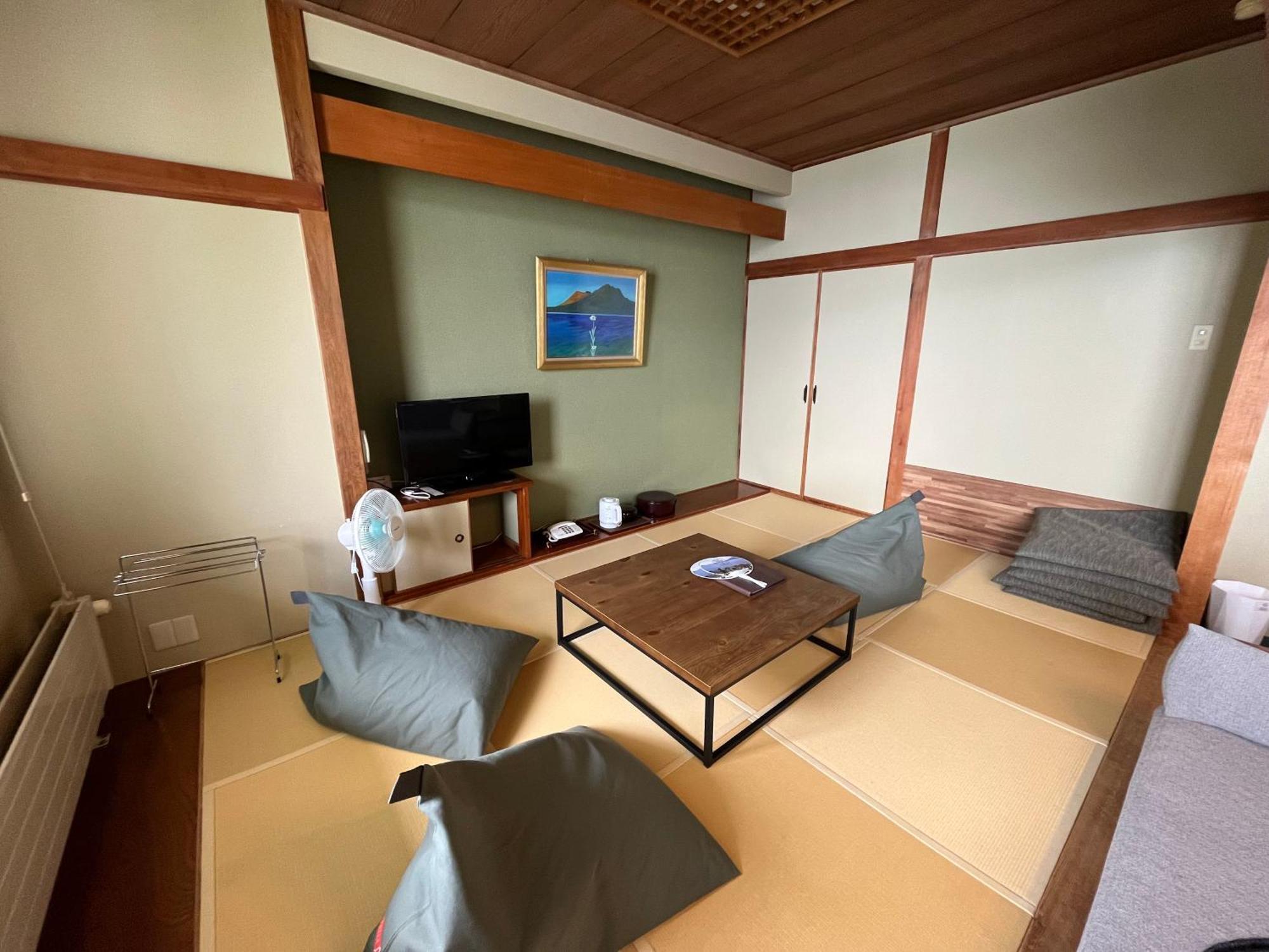 Marukoma Onsen Ryokan Титосе Экстерьер фото